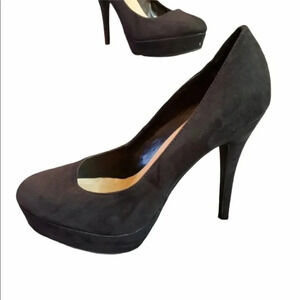LC Johanna Black 10M‎ faux suede platform 5" heels